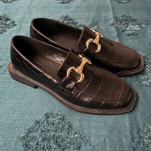 Forever 21 Black Croc-Embossed Loafers with Gold Bit